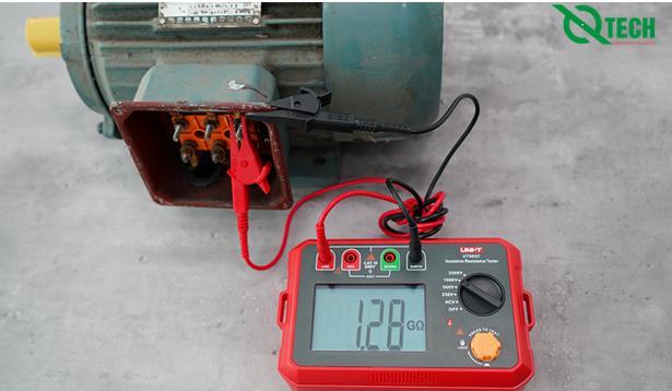 Máy đo điện trở cách điện Uni-T UT502C